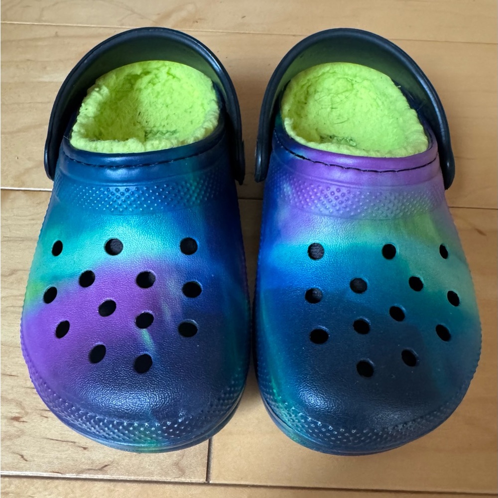 Vibrant Kids Slippers with Plush Lining